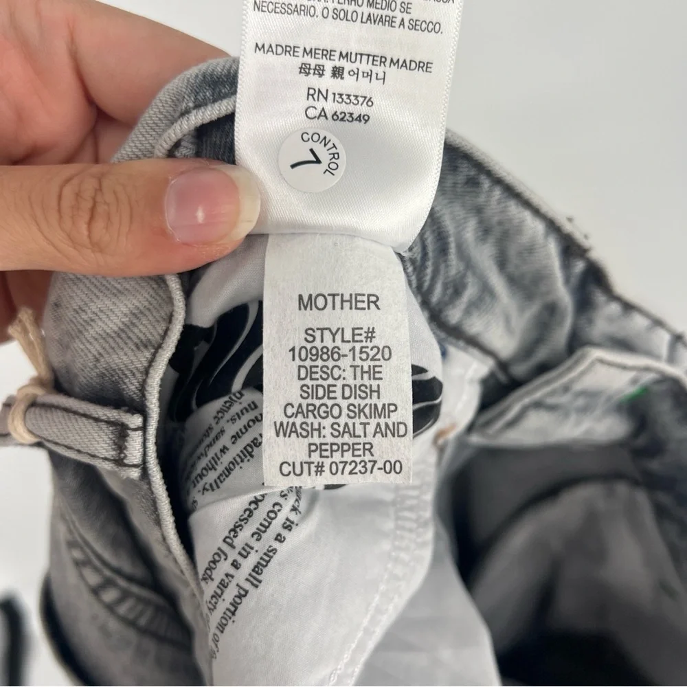 Snacks by Mother The Side Dish Cargo Skimp Gray Jeans in Salt and Pepper 27 NWT - Picture 11 of 11